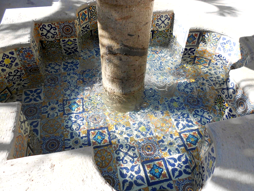 decorated-talavera-tile-fountain-1