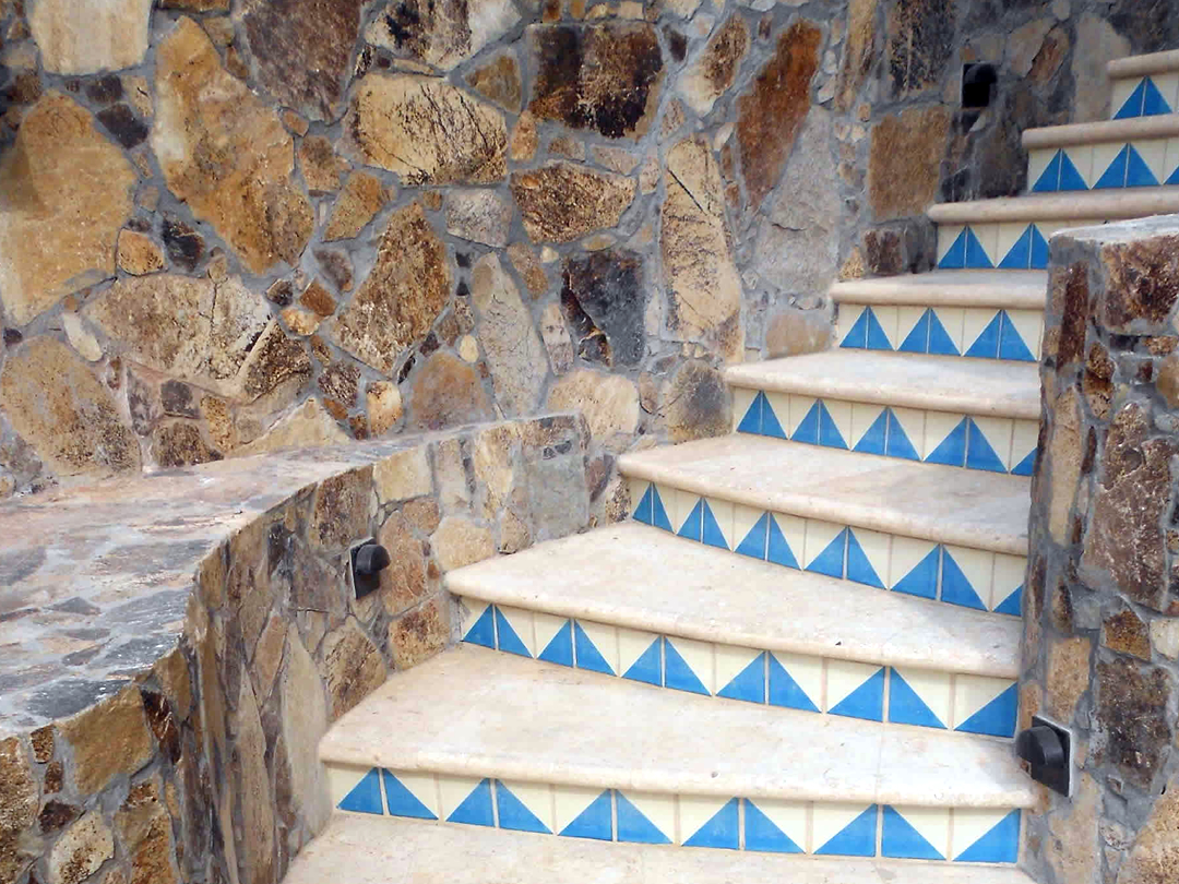 decorated-tiles-stairs-1